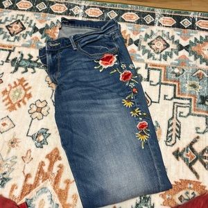 Driftwood Jackie Floral Embroidered Jeans Size 28